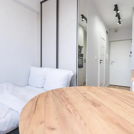 Reymonta 24 Modern By Bookinghost *